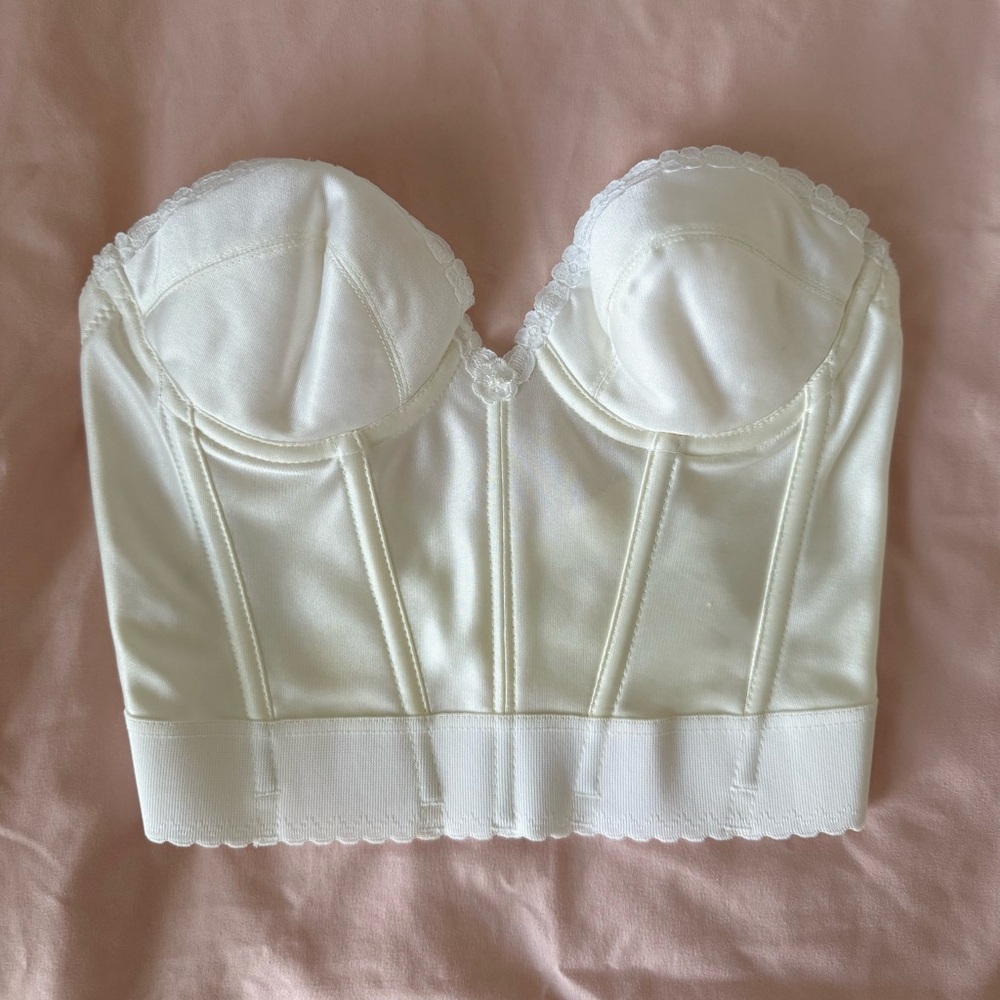 VINTAGE Adonna Cream Corset